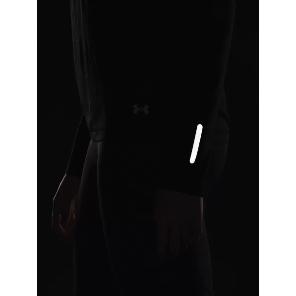  Ženska majica s kratkimi rokavi UNDER ARMOUR SEAMLESS STRIDE LS 1375699-001 ČRNA 