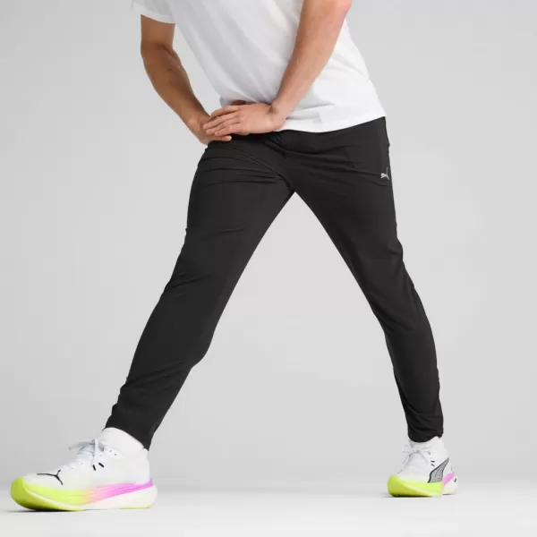  Hlače PUMA M RUN VELOCITY TAPERED PANT 526775-01 ČRN 