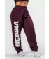 Ohlapne baggy trenirke BOYFRIEND STYLE 432 TEMNO RDEČA Nebbia