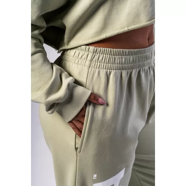  Ohlapne baggy trenirke BOYFRIEND STYLE 432 SVETLO ZELENA Nebbia 