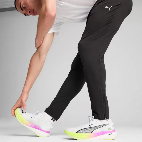  Hlače PUMA M RUN VELOCITY TAPERED PANT 526775-01 ČRN 