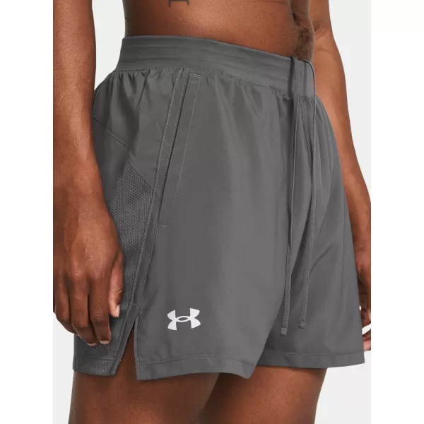  Moške kratke hlače UNDER ARMOUR LAUNCH 5'' SHORTS 1382617-025 SIVA 