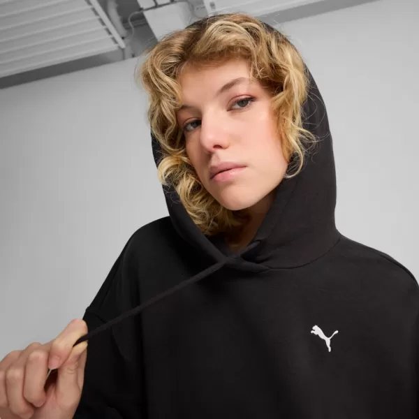  Damske trenirke PUMA WARDROBE ESS RELAXED CROPPED HOODIE TR 629746-01 ČRN 