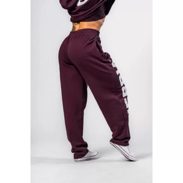  Ohlapne baggy trenirke BOYFRIEND STYLE 432 TEMNO RDEČA Nebbia 