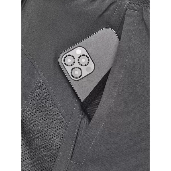  Moške kratke hlače UNDER ARMOUR LAUNCH 5'' SHORTS 1382617-025 SIVA 