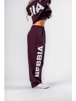 Ohlapne baggy trenirke BOYFRIEND STYLE 432 TEMNO RDEČA Nebbia